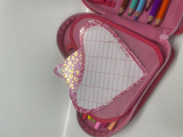 Estuche TopModel Corazón Brillante