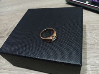 Anillo de oro rosa con diamante 1 kilate