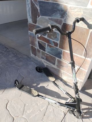 Patín de 3 ruedas para adultos