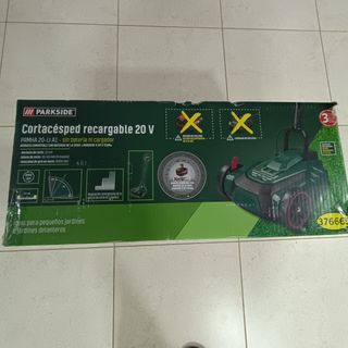Corta Relva Recarregável Parkside 20V leve e compa