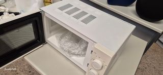Microondas Cecotec blanco