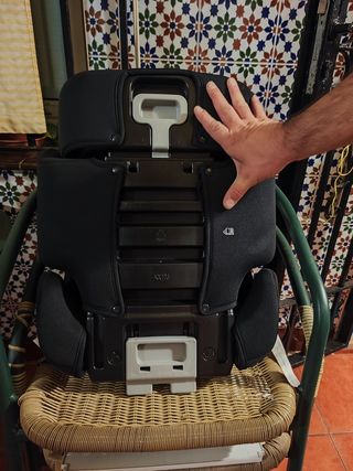 Silla coche niño isofix plegable nunca usada
