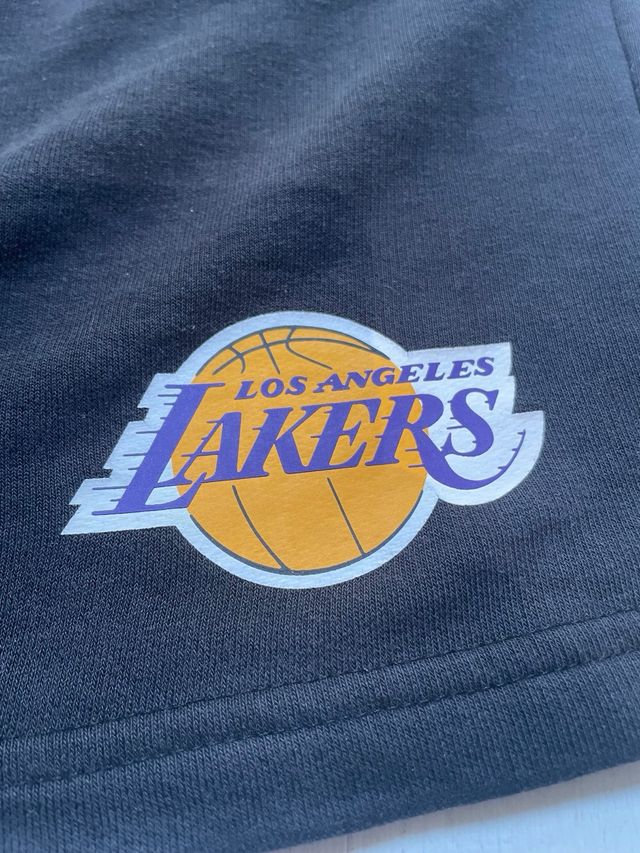 Pantalón Corto Lakers New Era Talla L