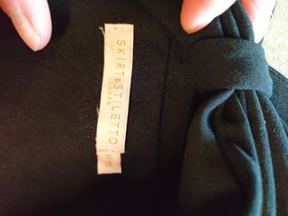 Vestito monospalla nero con cut-out