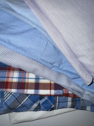 Camisa gris de rayas de Springfield