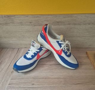 Zapatillas Nike Azules, Rojas y Blancas