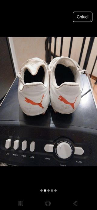 Scarpe da calcetto Puma bianche e rosa 