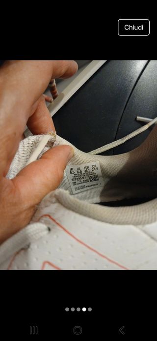 Scarpe da calcetto Puma bianche e rosa 