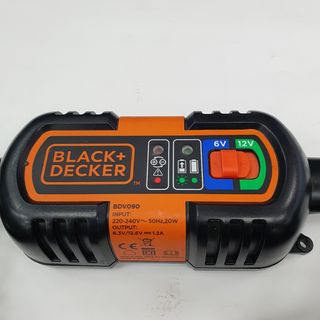 Cargador Baterias Black & Decker BDV090 20W