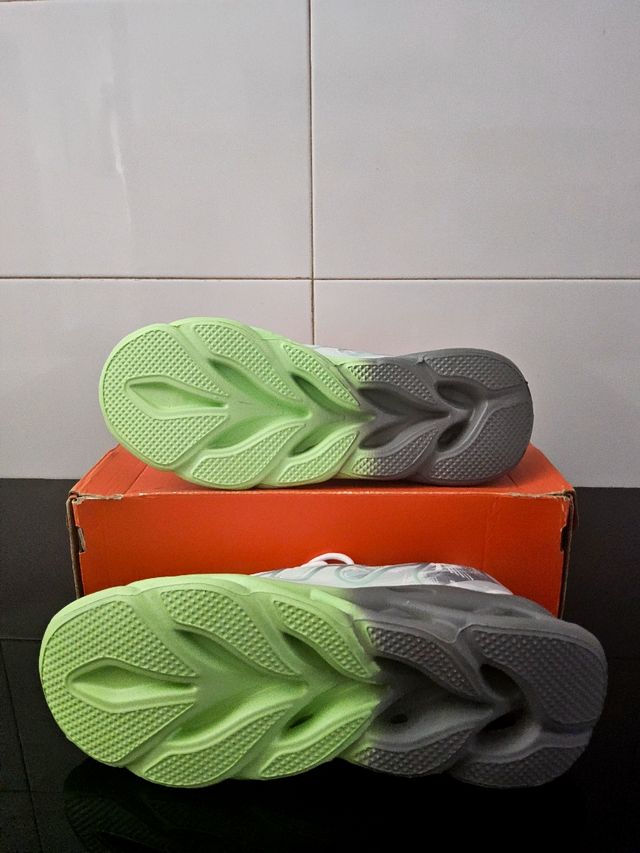 Zapatillas Deportivas Nuevas a estrenar