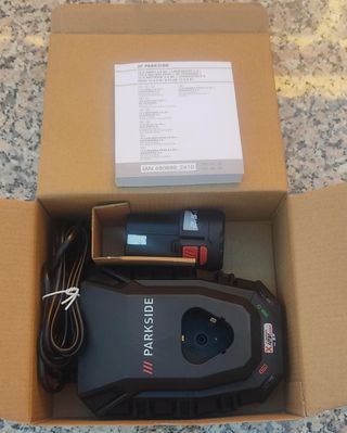 Pack bateria e carregador Parkside 12V - novo