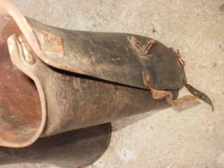 Par Leguis Militares Antiguos Cuero