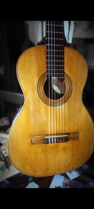 Guitarra flamenca antigua