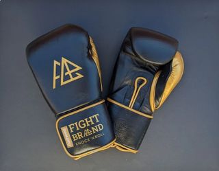 Guantes de Boxeo Negros Cuero Velcro