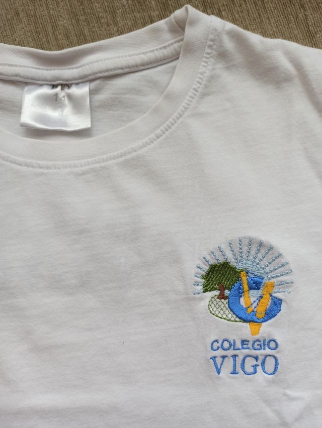 Conjunto camiseta y pantalón chándal t.14