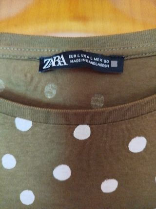 Camiseta Zara verde militar lunares blancos Talla 