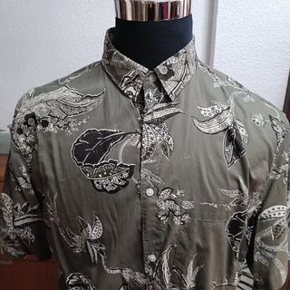Camisa H&M Estampada Verde Oliva