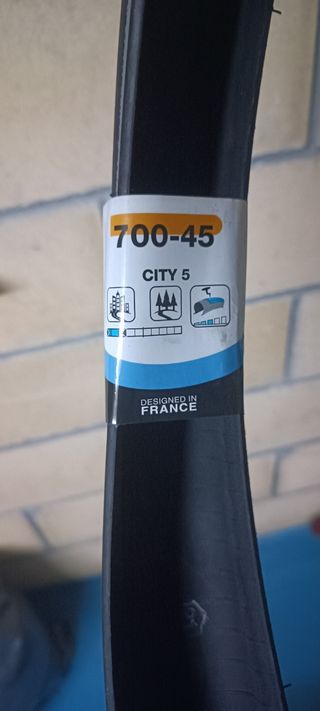 Cubierta Btwin City 5 700x45 Nueva