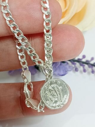 Medalla pulsera Virgen Niña Plata de Ley