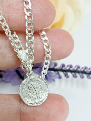 Medalla pulsera Virgen Niña Plata de Ley