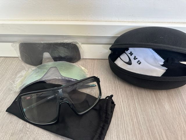 Gafas de sol Oakley Negras