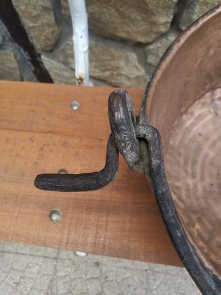 Caldero de cobre antiguo