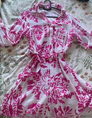 Vestido Zara rosa estampado floral
