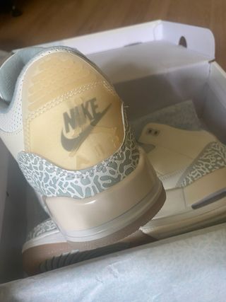 Jordan 3 Beige/Gris