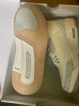Jordan 3 Beige/Gris