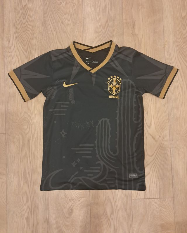 Camiseta Brasil Negra-Oro
