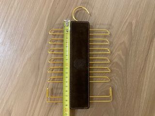 Percha para corbatas Loewe dorada y marrón
