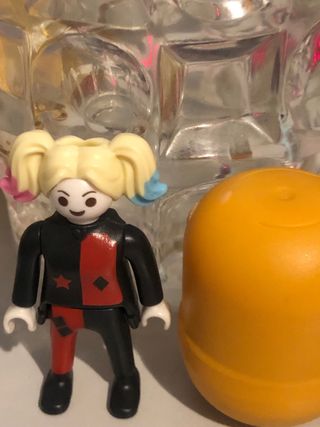 Figura Harley Quinn Playmobil DC Kinder