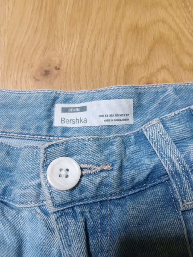 Pantalón corto vaquero Bershka azul
