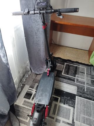 Patinete eléctrico T4 2025