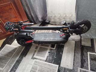 Patinete eléctrico T4 2025