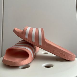 Chanclas Adidas rosas