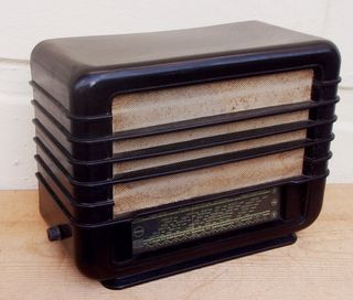 RADIO D'EPOCA A VALVOLE TESLA mod:T504 UII