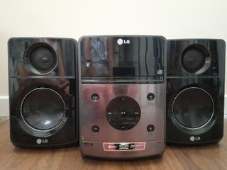 Equipo de Sonido LG, lector de CD, con Altavoces