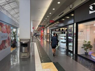 Local comercial en alquiler en Zona Industrial en Barbera del Vallès