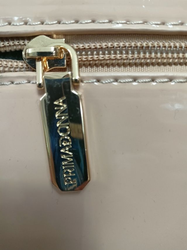 Borsa Primadonna rosa a mano con tracolla