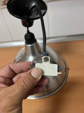 Lámpara colgante metálica plateada