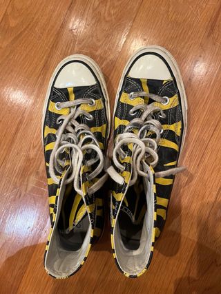 Converse All Star Chuck Taylor Amarillas y Negras