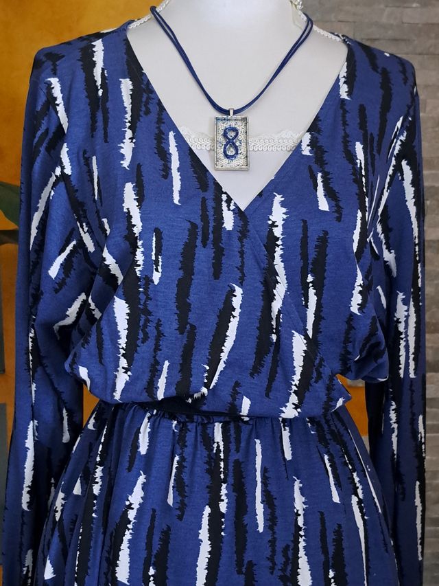 Vestido con bonito estampado de Spirit