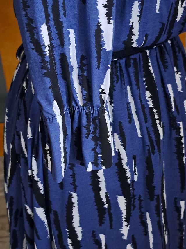 Vestido con bonito estampado de Spirit