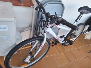 Bicicleta de Montaña Blanca Rockrider