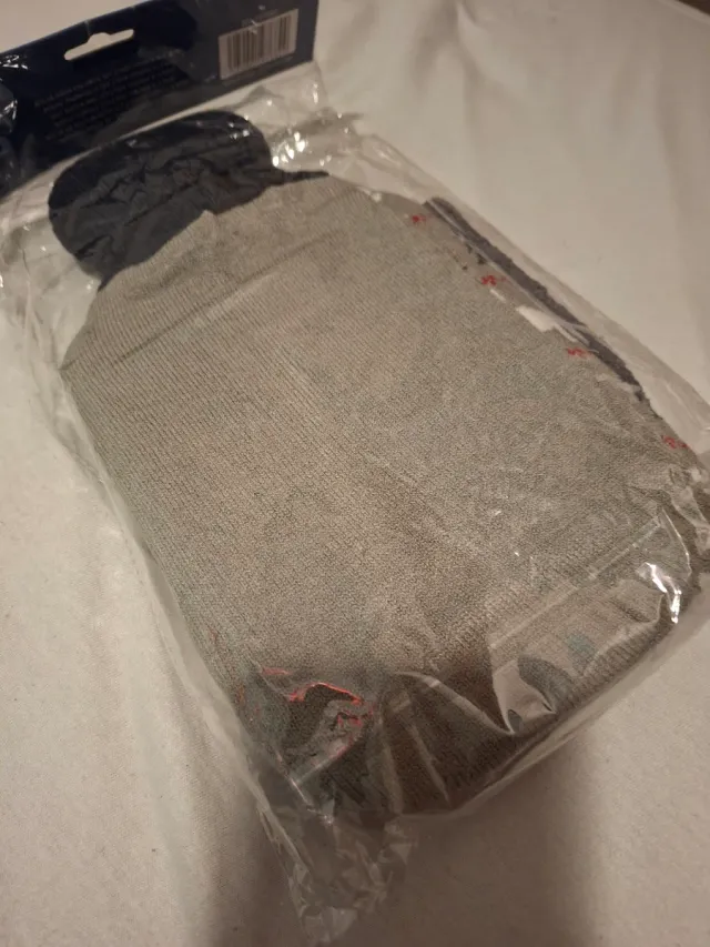 2 Bolsas de agua caliente + calcetines a juego