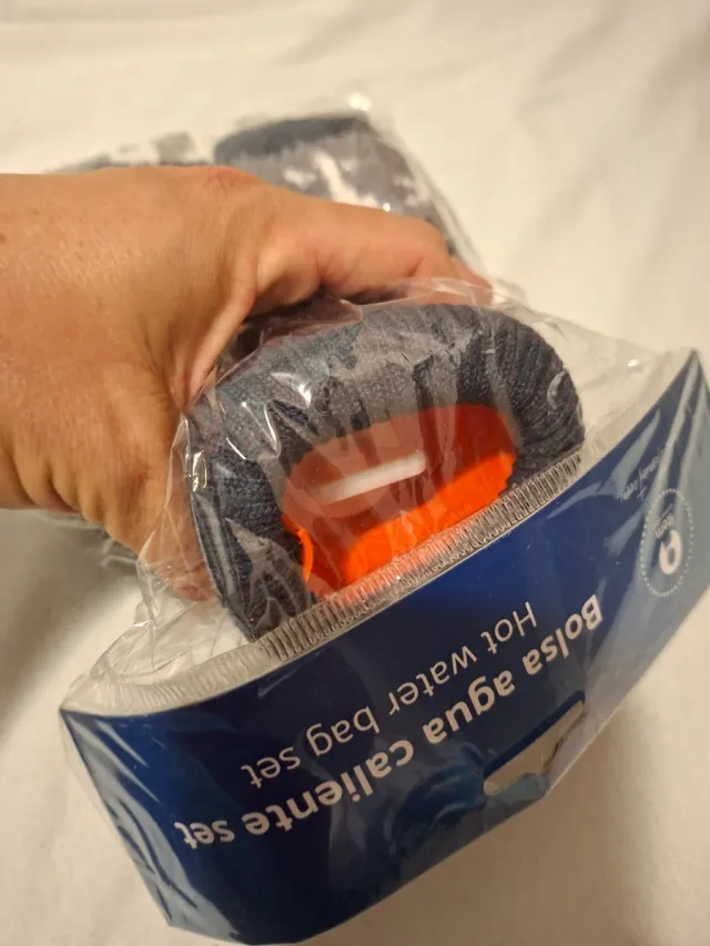 2 Bolsas de agua caliente + calcetines a juego