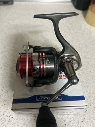 Carrete de pesca Colmic Zartan 250