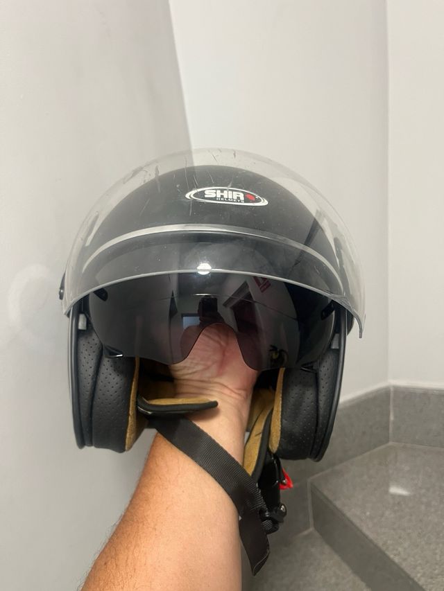 Casco de moto shiro negro con visera XS