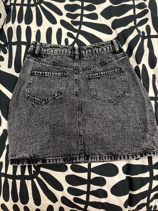 Falda vaquera mini gris